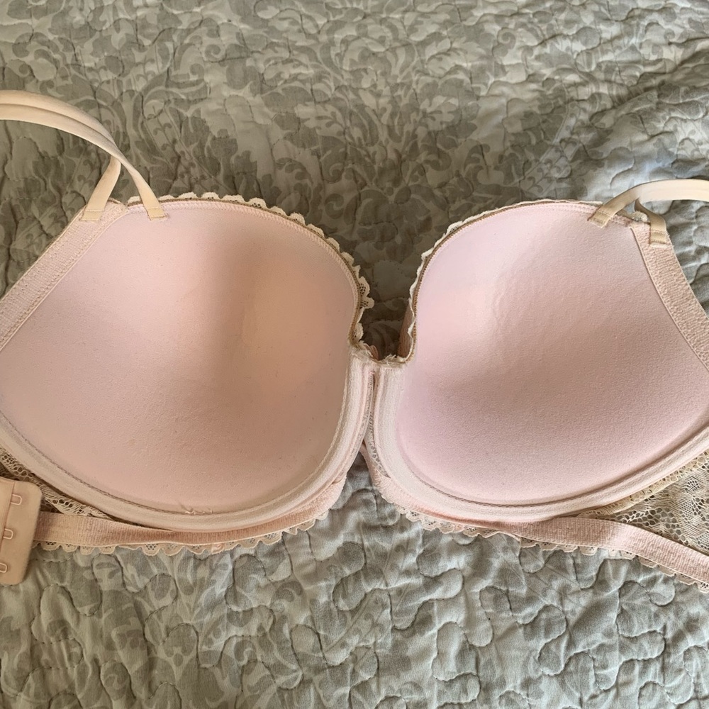 Underwire Pushup Bra in Pale Pink - Picture 7 of 7